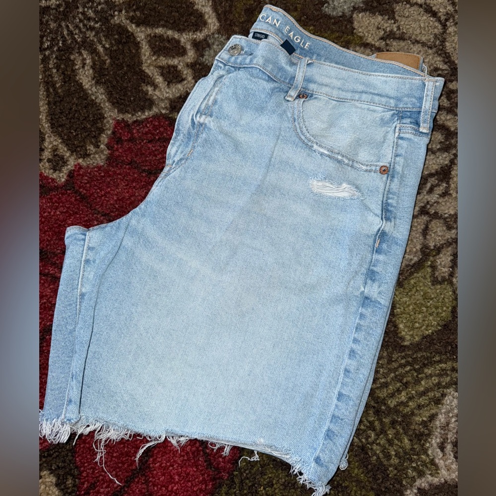 American Eagle Light Blue Denim Shorts - Strigid
